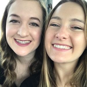 Meet your Posher, Saralyn